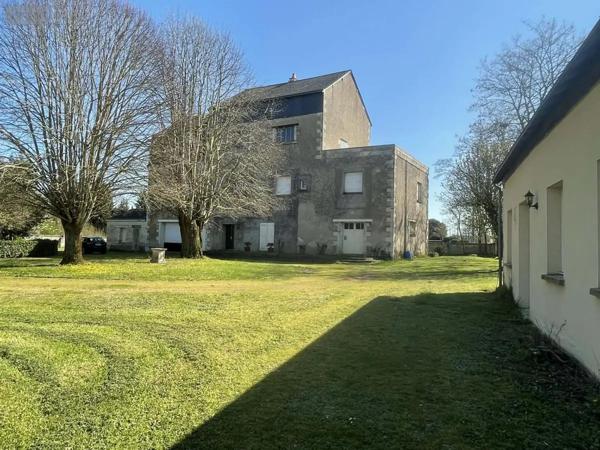 Achat - Maison Saint-Hilaire-Saint-Florent 49400 10 pièces 300 m 2 3839 m 2