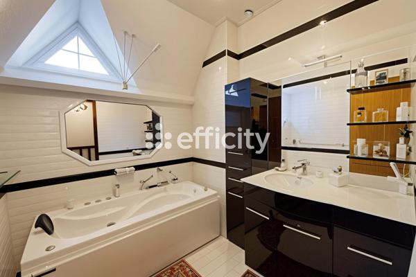 Maison 7 pièces - 210 m²