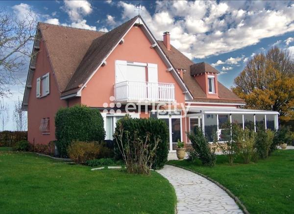 Maison 7 pièces - 210 m²