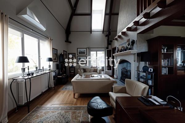 Maison 7 pièces - 210 m²