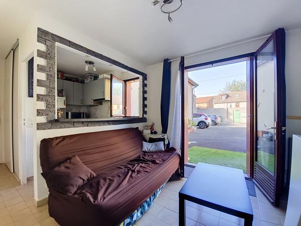 Appartement
         1 pièce
        - 23 m² 115 000 € *