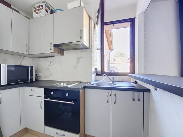 Appartement
         1 pièce
        - 23 m² 115 000 € *