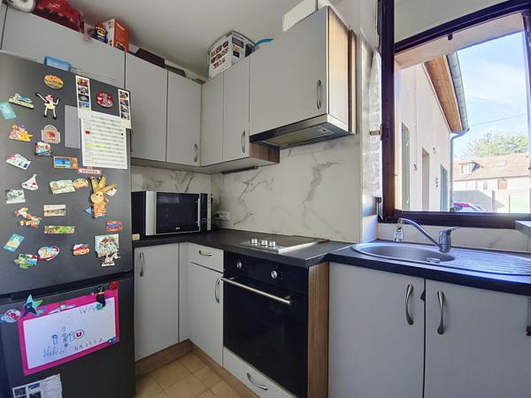Appartement
         1 pièce
        - 23 m² 115 000 € *