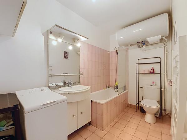 Appartement
         1 pièce
        - 23 m² 115 000 € *