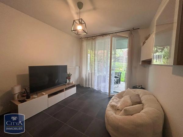 Appartement à louer 2 pièces 39.16m² Saint-Martin-d'Hères (38400)