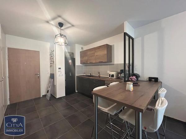 Appartement à louer 2 pièces 39.16m² Saint-Martin-d'Hères (38400)