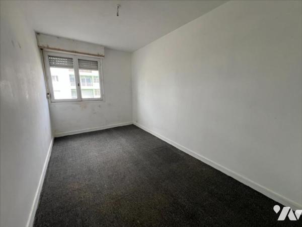 À Vendre à Vannes Quartier Ménimur - Appartement T5 à rénover