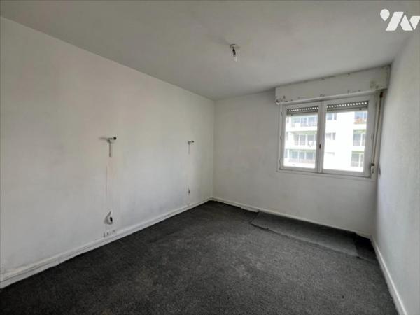 À Vendre à Vannes Quartier Ménimur - Appartement T5 à rénover