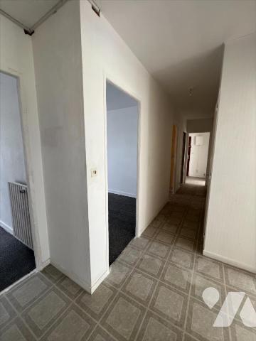 À Vendre à Vannes Quartier Ménimur - Appartement T5 à rénover