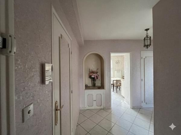 Appartement à vendre 145 800 € Tours 2 p 67 m² DPE D