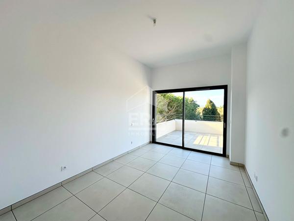 Appartement neuf 3 chambres - Double terrasse - Double garage sécurisé-  avec vue mer et Canigou à Perpignan - Dernier étage, grand standing
