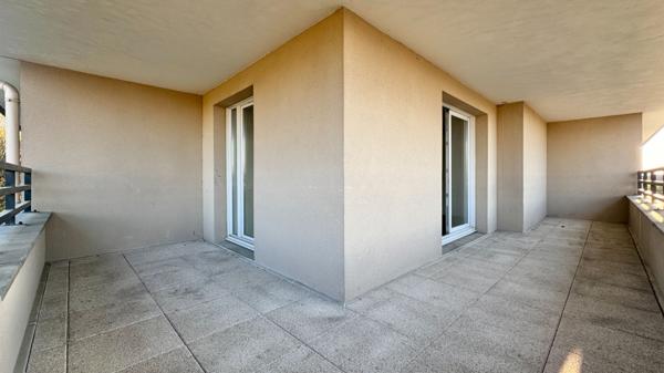 Appartement Saint Pierre Du Perray 3 pièce(s) 61.5 m2 - DPE C - 2 PLACES DE PARKINGS