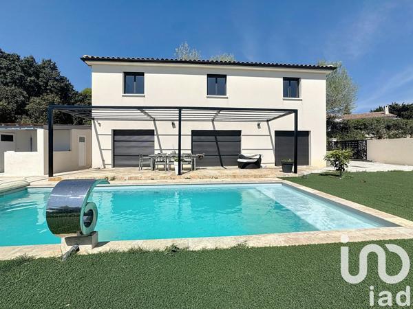 Maison à vendre 5 pièces 163 m² Rochefort-du-Gard