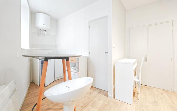 Immeuble à vendre    15 pièces • 320 m2 Aurillac