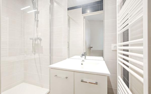 Immeuble à vendre    15 pièces • 320 m2 Aurillac