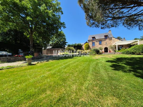 Maison de charme en pierre rénovée -180 m² -Terrain 1 364 m² - Rive gauche de la Rance