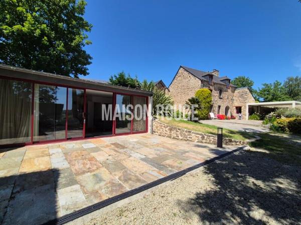 Maison de charme en pierre rénovée -180 m² -Terrain 1 364 m² - Rive gauche de la Rance