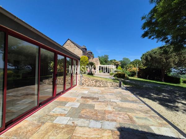 Maison de charme en pierre rénovée -180 m² -Terrain 1 364 m² - Rive gauche de la Rance
