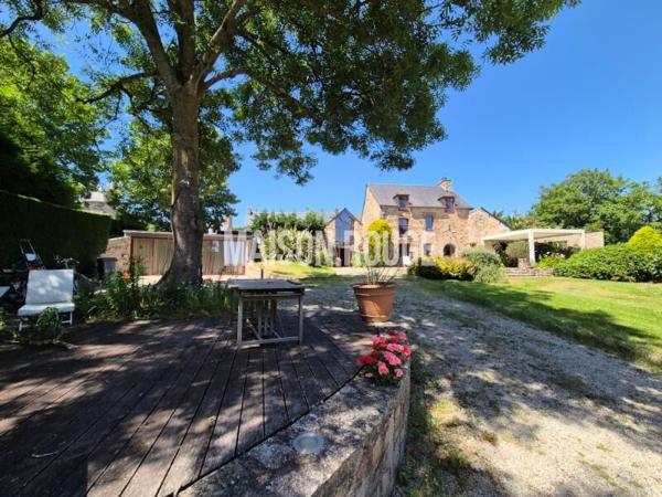 Maison de charme en pierre rénovée -180 m² -Terrain 1 364 m² - Rive gauche de la Rance