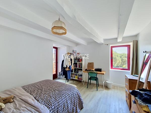 Maison de charme en pierre rénovée -180 m² -Terrain 1 364 m² - Rive gauche de la Rance