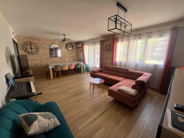 LE PRADET – Superbe T4 de 86 m² entièrement rénové avec des prestations de qualité