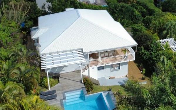 Maison à vendre    5 pièces • 141 m2 Sainte-Anne