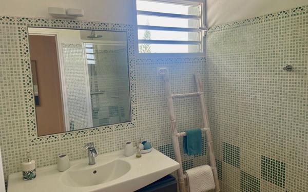 Maison à vendre    5 pièces • 141 m2 Sainte-Anne