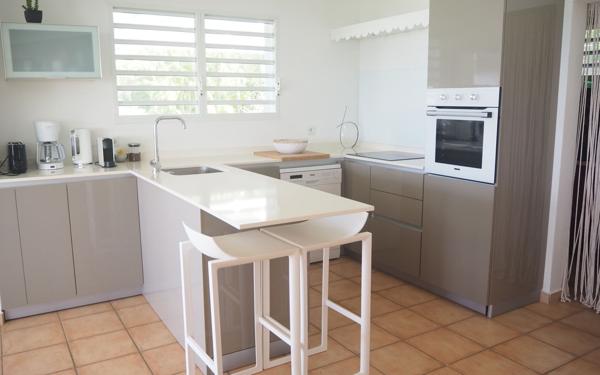 Maison à vendre    5 pièces • 141 m2 Sainte-Anne