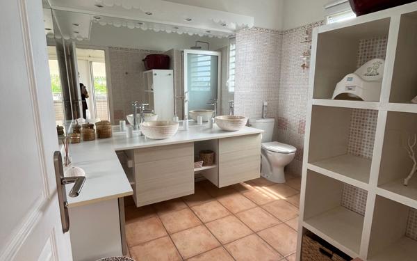 Maison à vendre    5 pièces • 141 m2 Sainte-Anne