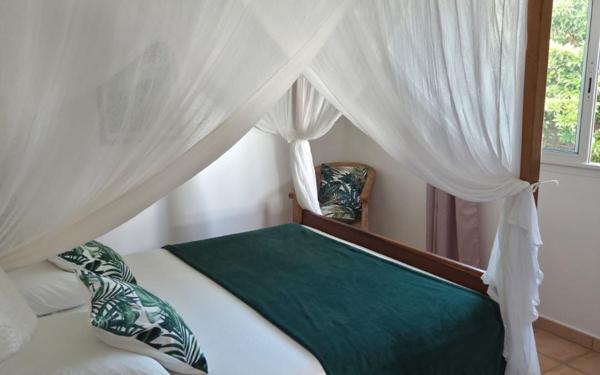 Maison à vendre    5 pièces • 141 m2 Sainte-Anne