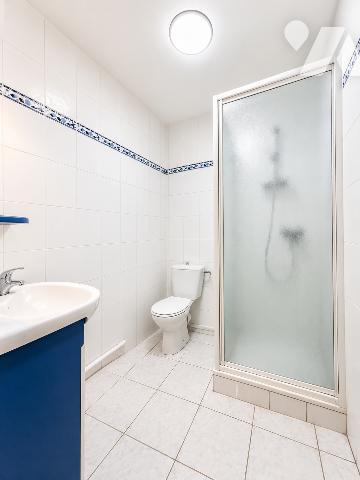 TOURS - Rue de la SCELLERIE - Hyper-centre - Dernier étage - 41,38 m² Loi Carrez -1 chambre, 1bureau