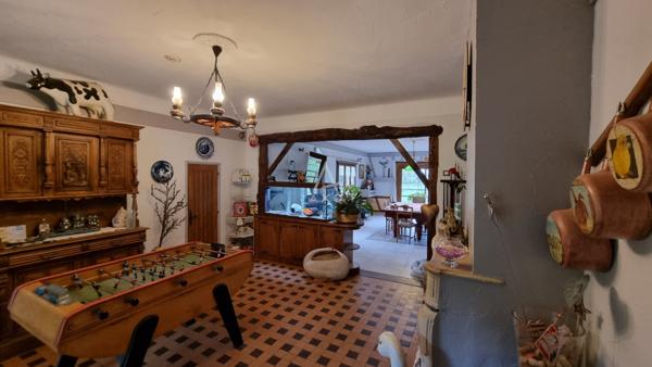 Ancien hôtel-restaurant de 325 m²  Fort potentiel commercial