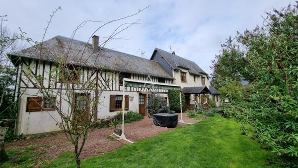 Ancien hôtel-restaurant de 325 m²  Fort potentiel commercial