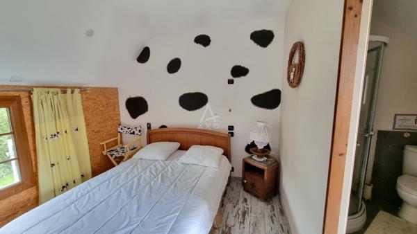 Ancien hôtel-restaurant de 325 m²  Fort potentiel commercial