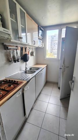 Vente
                Appartement78 m² - 5 Pièces -
                    VITRY SUR SEINE (94400)