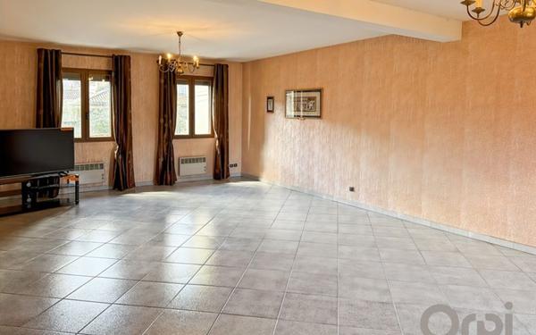 Maison à vendre    7 pièces •  Fleurance