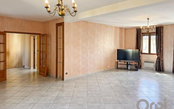 Maison à vendre    7 pièces •  Fleurance