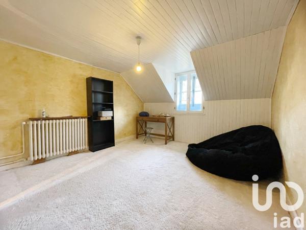 Maison 9 pièces de 248 m² à La Bridoire (73520)