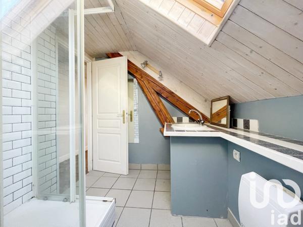 Maison 9 pièces de 248 m² à La Bridoire (73520)