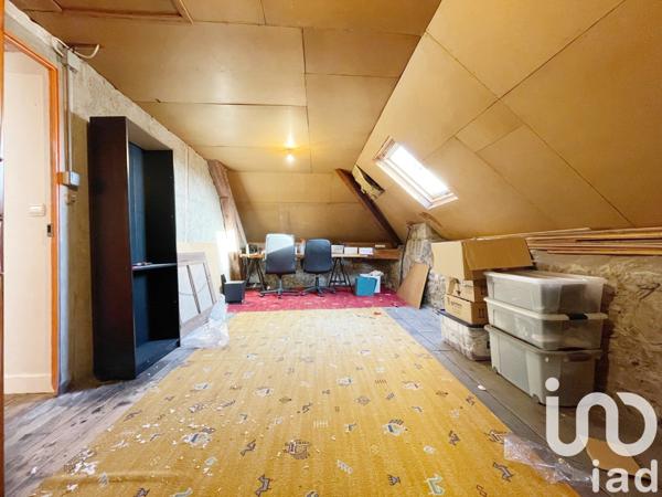 Maison 9 pièces de 248 m² à La Bridoire (73520)