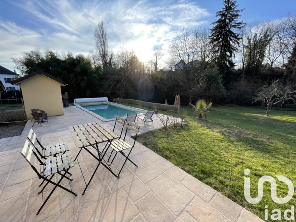 Maison 9 pièces de 248 m² à La Bridoire (73520)