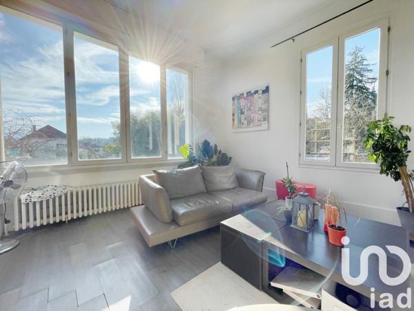 Maison 9 pièces de 248 m² à La Bridoire (73520)