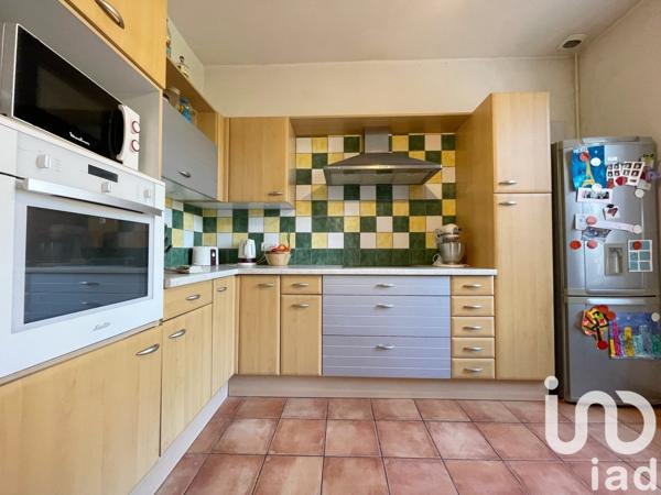 Maison 9 pièces de 248 m² à La Bridoire (73520)