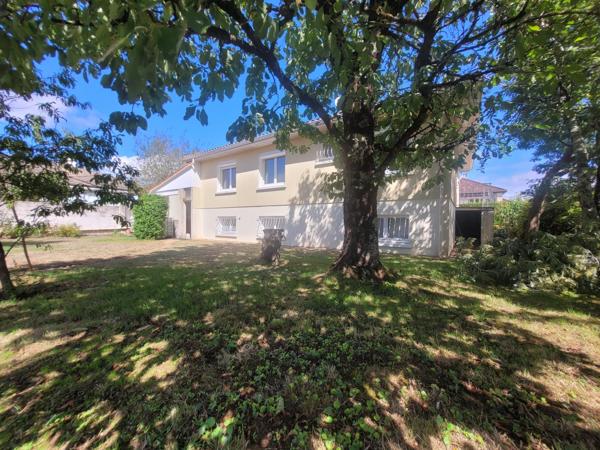 MAISON 7 PIÈCES,  136 M2, FONTAINE LE COMTE.