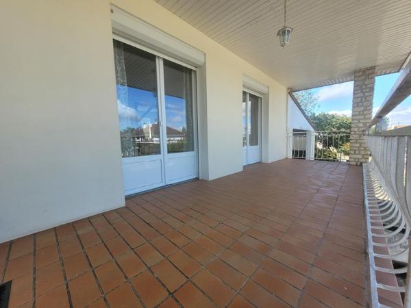 MAISON 7 PIÈCES,  136 M2, FONTAINE LE COMTE.