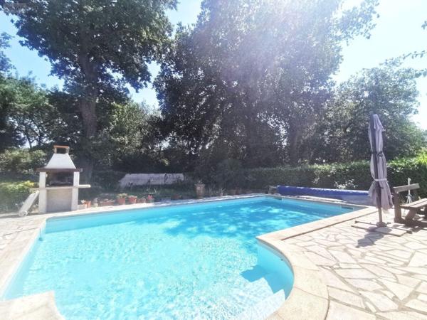 Maison à vendre à Saint-Martin-de-Crau dans les Bouches-du-Rhône (13310), ref : 075/176   
Le Petit Saint Martin