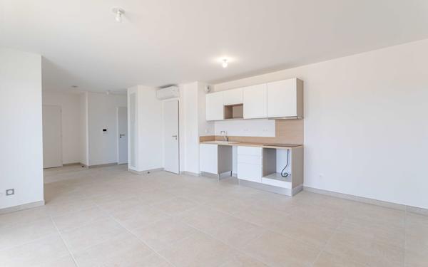 Appartement à vendre    3 pièces • 65,80 m2 Sauvian