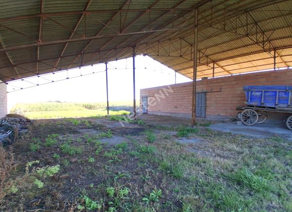 Corps de ferme a renover - fort potentiel - secteur La ville dieu du Temple