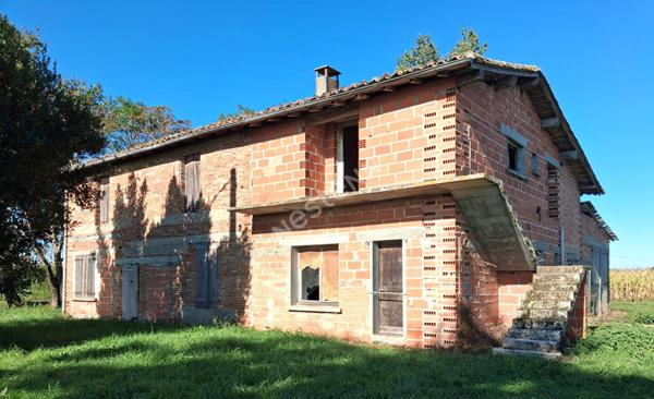 Corps de ferme a renover - fort potentiel - secteur La ville dieu du Temple