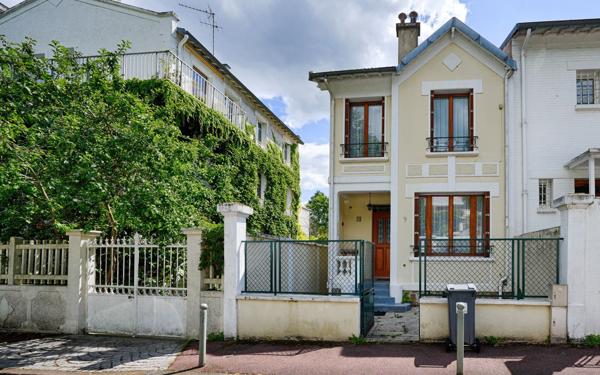 Maison à vendre    3 pièces • 51,86 m2 Sèvres